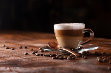 Latte czy cappuccino Podobieństwa i różnice